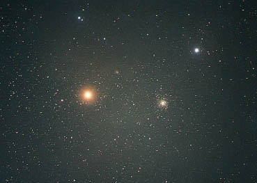 [Photo of Antares and M4 in Scorpius]